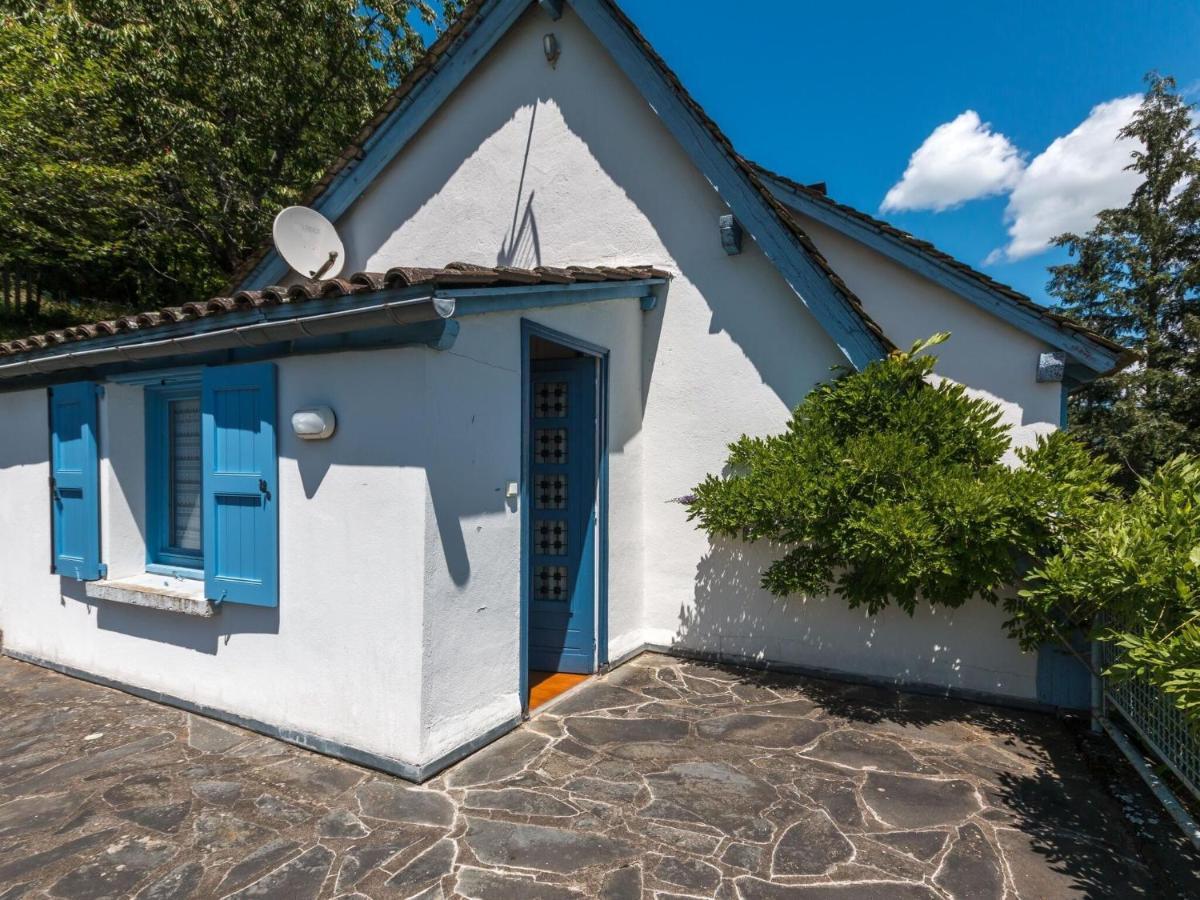Beautiful Villa In The Parc Des Volcans D Auvergne Vic-sur-Cère 외부 사진