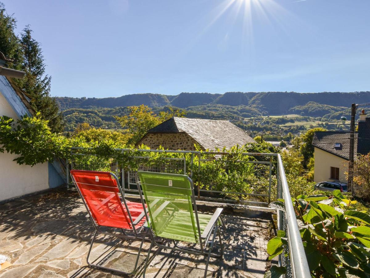 Beautiful Villa In The Parc Des Volcans D Auvergne Vic-sur-Cère 외부 사진